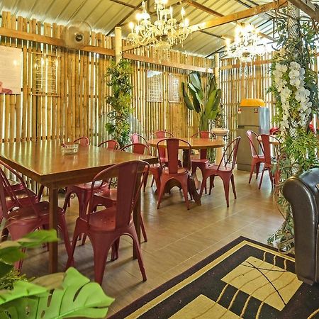 Oyo 90636 Teratak Zakiah Chalet Jerantut Zewnętrze zdjęcie