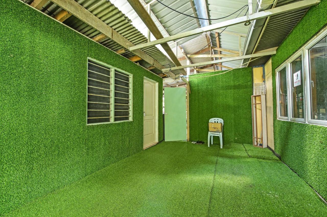 Oyo 90636 Teratak Zakiah Chalet Jerantut Zewnętrze zdjęcie