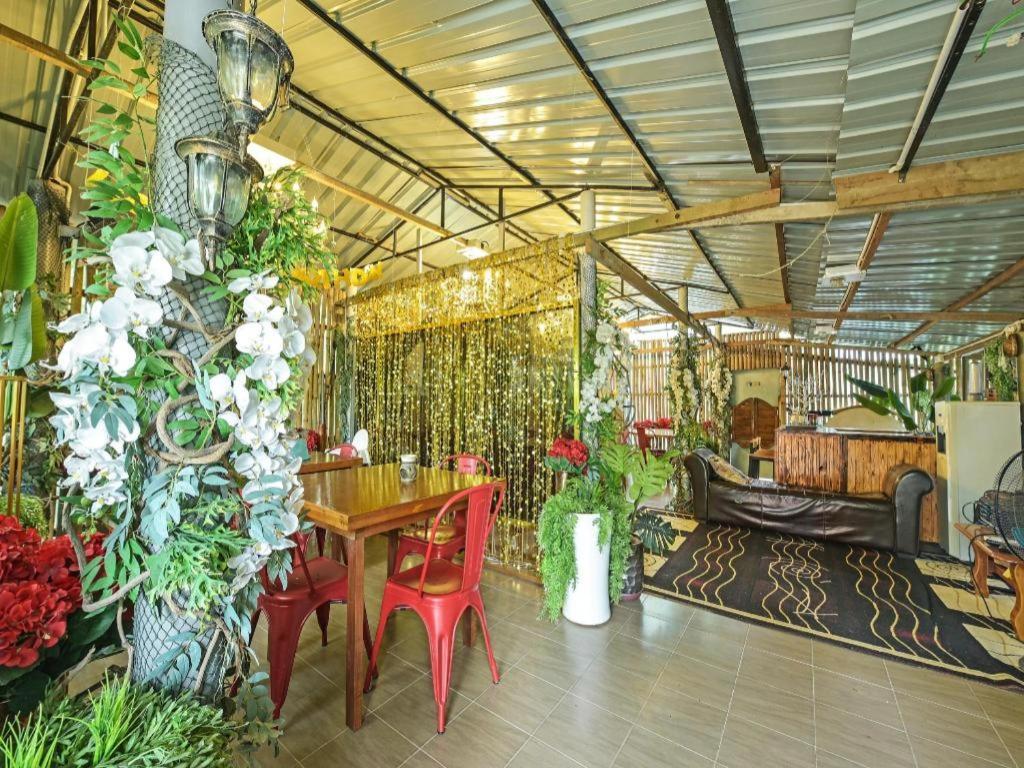 Oyo 90636 Teratak Zakiah Chalet Jerantut Zewnętrze zdjęcie